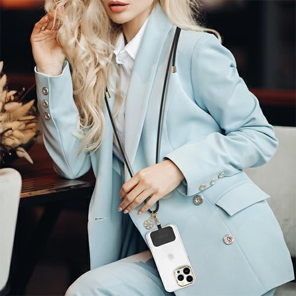 Guess Handykette Abnehmbarer Crossbody-Gurt Pink